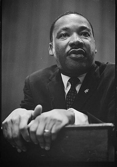 Biography - Martin Luther King, Jr.