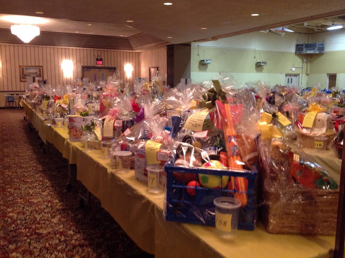 Holiday Tricky Tray Auction